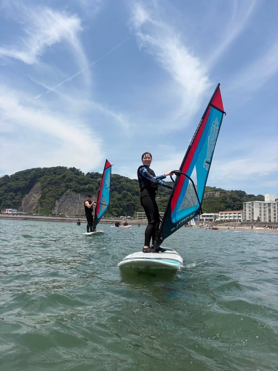 逗子海岸でのウインドサーフィン体験